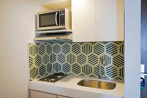 Luna Palace Hotel and Suites