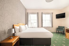 County Hotel