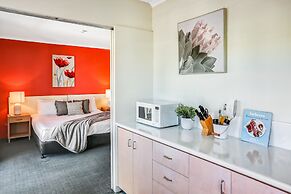 Coral Tree Inn