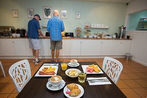 Coral Tree Inn