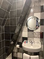 ELSA, Hôtel Paris