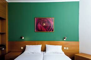 Nes Ammim Hotel