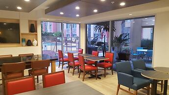 Holiday Inn Express Fremont-Milpitas Central by IHG