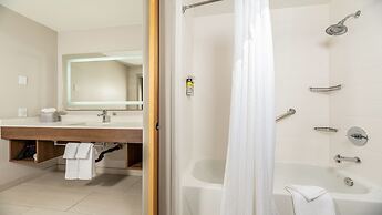 Holiday Inn Express Fremont-Milpitas Central by IHG