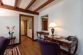 Suvretta House