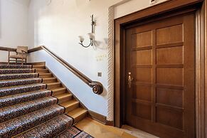 Suvretta House