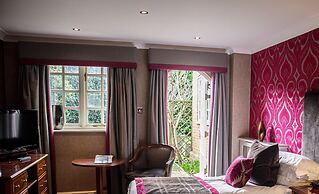 Langshott Manor