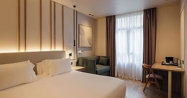 H10 Puerta de Alcalá 4* Sup