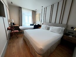 H10 Puerta de Alcalá 4* Sup
