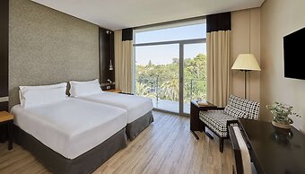 NH Avenida Jerez