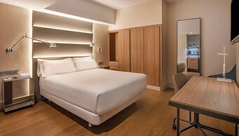 NH Sants Barcelona