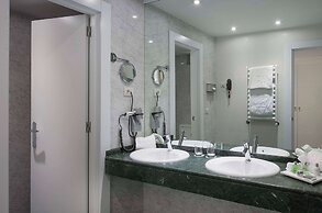 NH Collection Villa de Bilbao