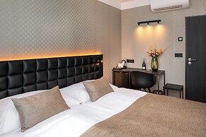 Aida Hotel