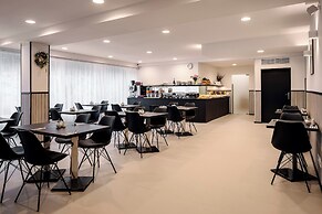 Aida Hotel