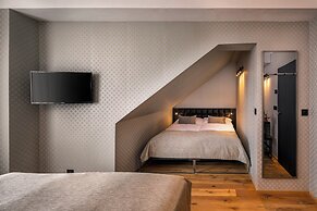 Aida Hotel