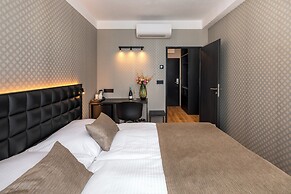 Aida Hotel