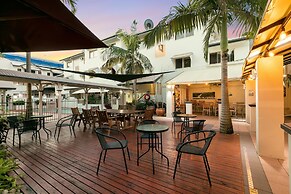 Cairns Queens Court