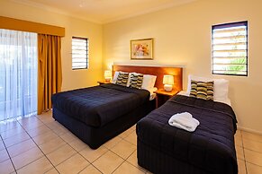 Cairns Queens Court