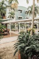 Cairns Queens Court