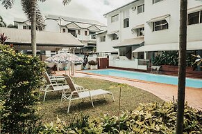 Cairns Queens Court