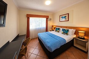 Cairns Queens Court