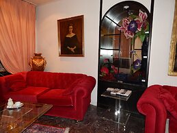 Montree Hotel