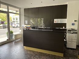 Montree Hotel