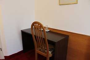 Montree Hotel