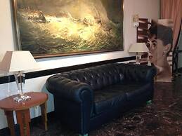 Montree Hotel