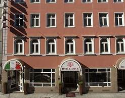 Hotel Astor München