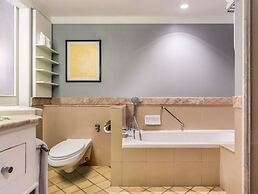 Pullman Phuket Karon Beach Resort