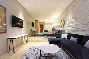 Vineyard Hotel