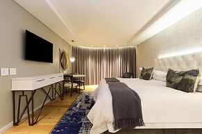 Vineyard Hotel