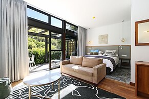 Vineyard Hotel