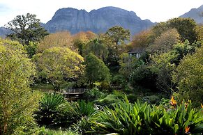 Vineyard Hotel
