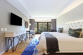 Vineyard Hotel