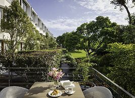 Vineyard Hotel
