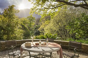 Vineyard Hotel