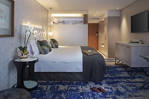 Vineyard Hotel