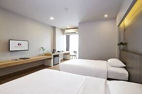 TK Palace Hotel & Convention