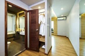 TK Palace Hotel & Convention