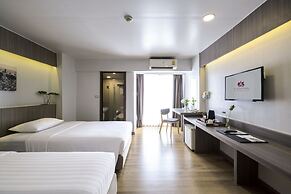 TK Palace Hotel & Convention