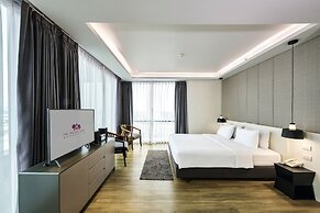 TK Palace Hotel & Convention