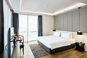 TK Palace Hotel & Convention
