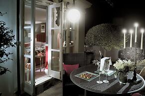 The Milestone Hotel