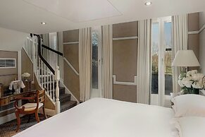 The Milestone Hotel