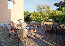 Fairway Hotel