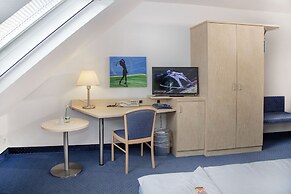 Fairway Hotel