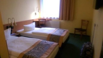 Acron Hotel