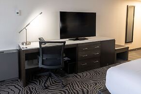DoubleTree by Hilton Calgary North